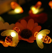 Patio Gift pack - Solar Bees and Citronella Candle to bring a warm glow to any patio!